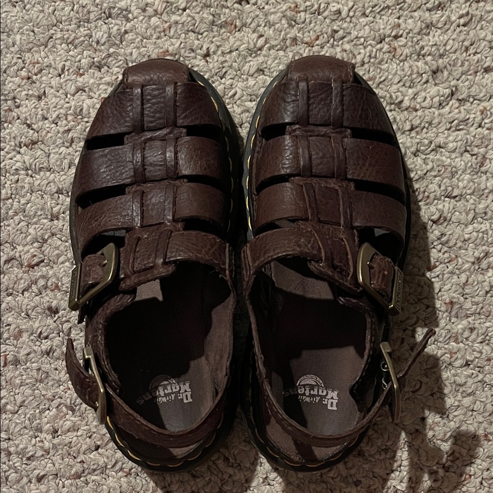 Dr. Martens Wrenlie Grizzly leather fisherman sandal brown